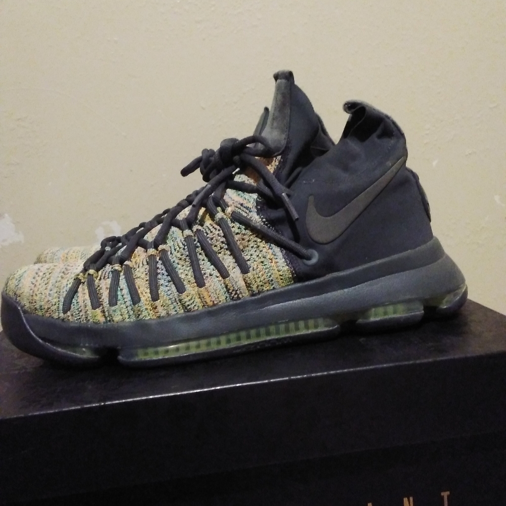 KD 9 ELITE MULTICOLOR